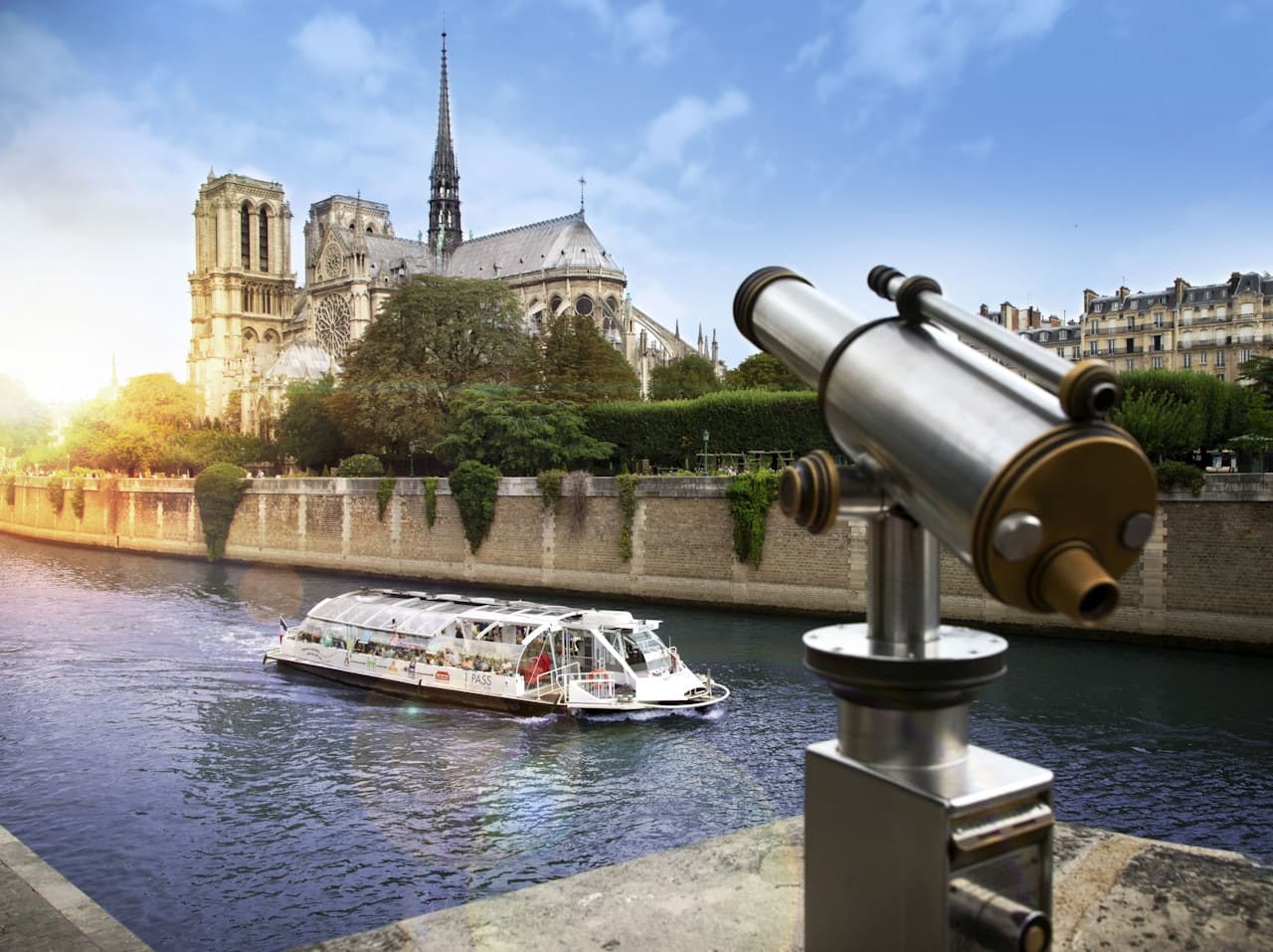 Batobus Paris Hop-on Hop-Off Riverboat - image 2